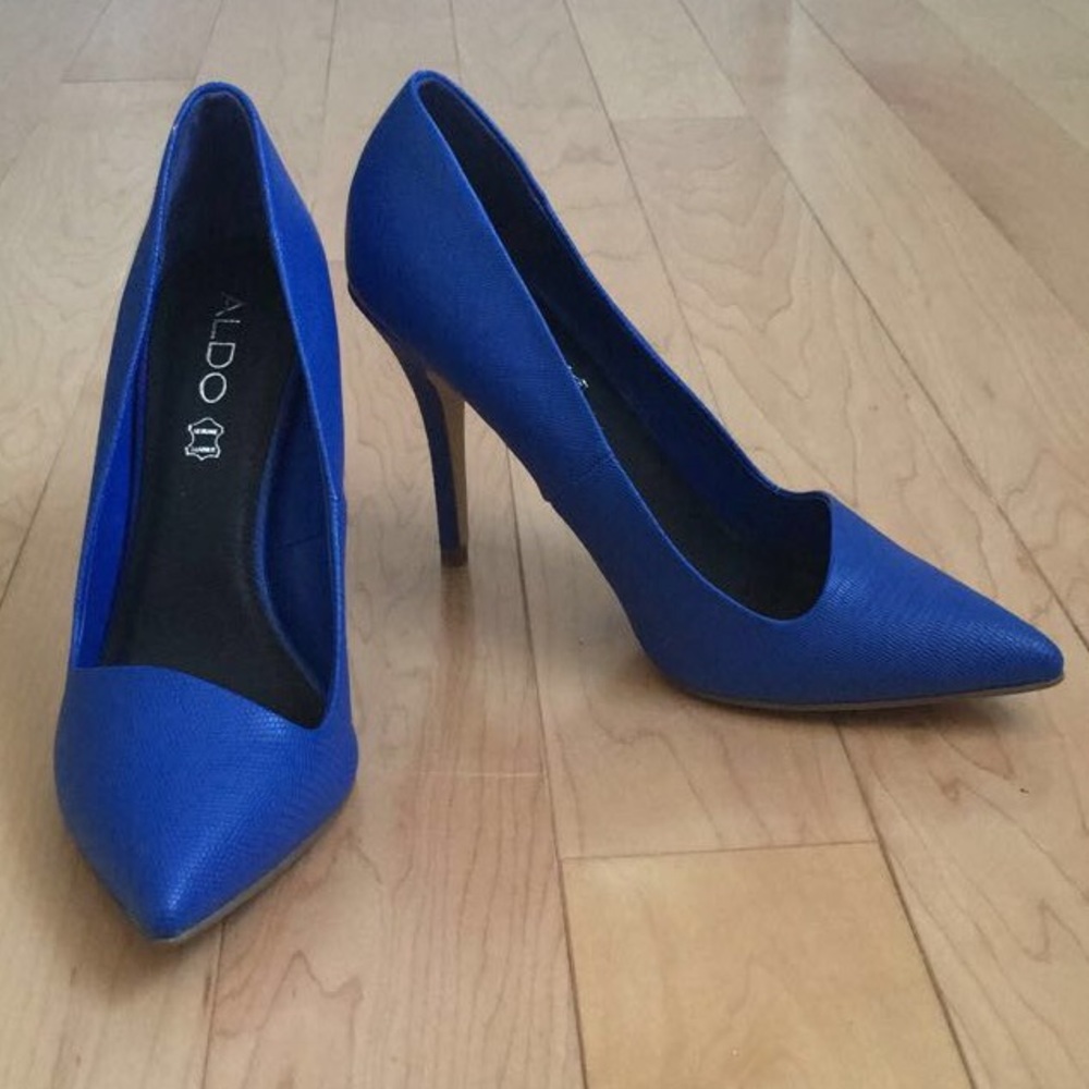 Aldo blue heels size 7